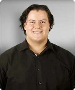 Leonardo Receptionist Dallas Immigration Attorneys
