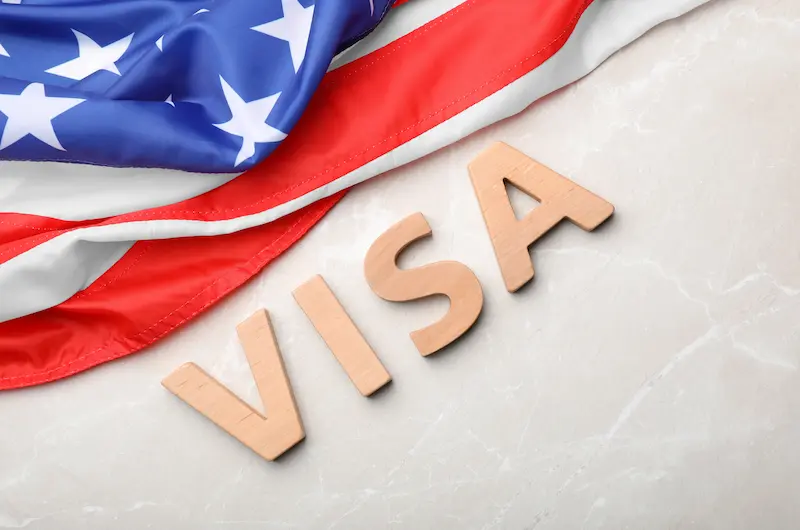 Decisión de visa de 75 países: qué deben saber familias de Dallas